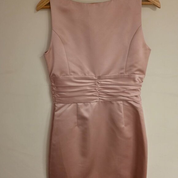 Dress - Picture 2 of 6